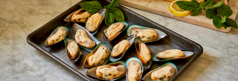 Steamed Mussels with Lemon Herb Butter and White Wine